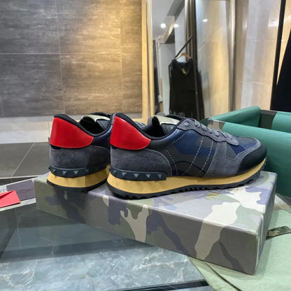 V - SNEAKERS