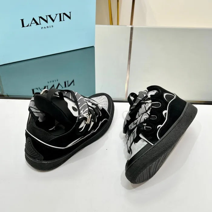 L - SNEAKERS