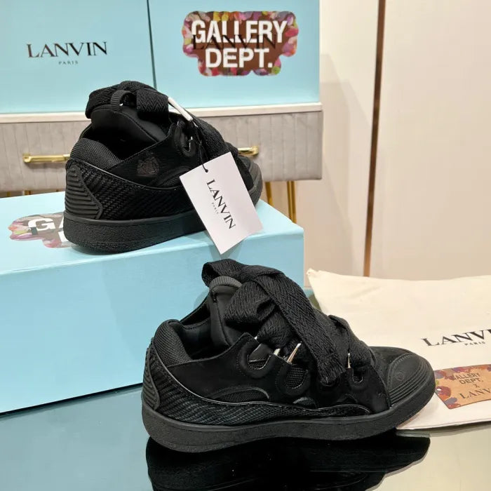 L - SNEAKERS