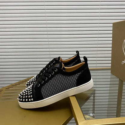 C - SNEAKERS