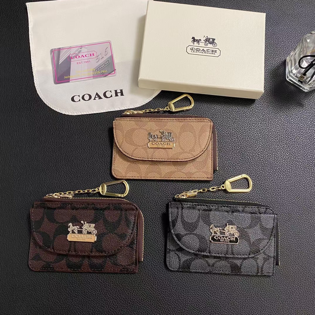 Dompet Pemegang Kartu Klasik Abadi Chic CO dengan Desain Elegan