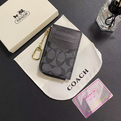Dompet Pemegang Kartu Klasik Abadi Chic CO dengan Desain Elegan