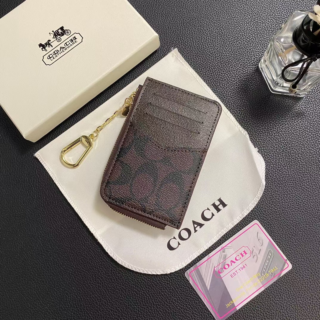 Dompet Pemegang Kartu Klasik Abadi Chic CO dengan Desain Elegan