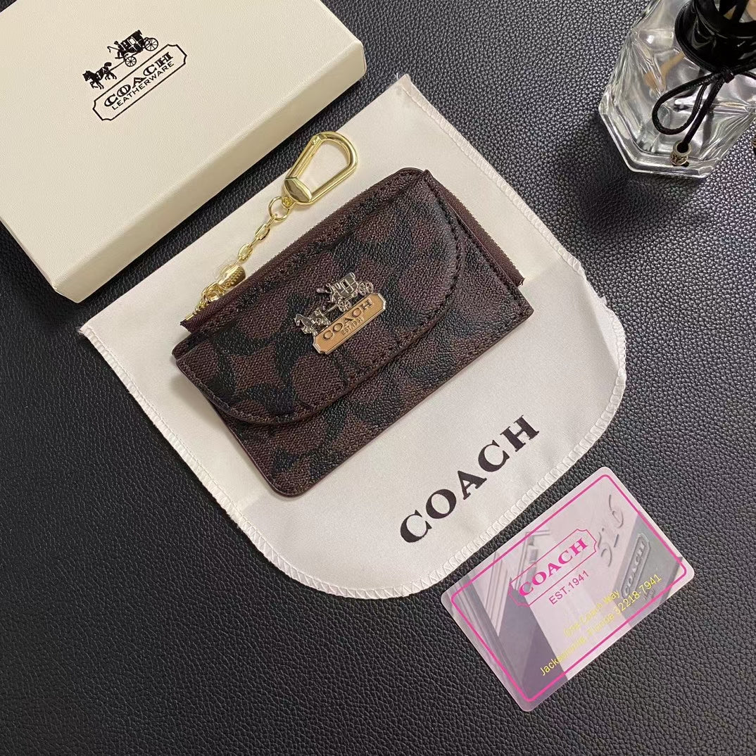 Dompet Pemegang Kartu Klasik Abadi Chic CO dengan Desain Elegan