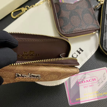 Dompet Pemegang Kartu Klasik Abadi Chic CO dengan Desain Elegan