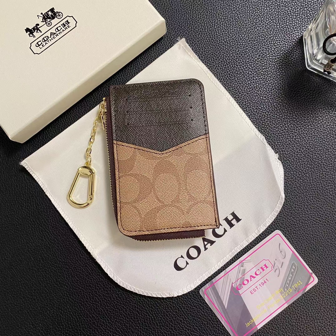 Dompet Pemegang Kartu Klasik Abadi Chic CO dengan Desain Elegan