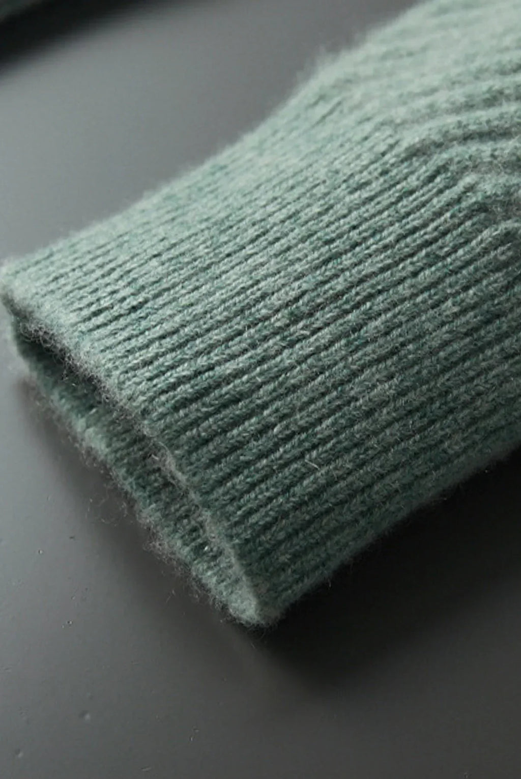 Leo - Cozy Knit Sweater for Men