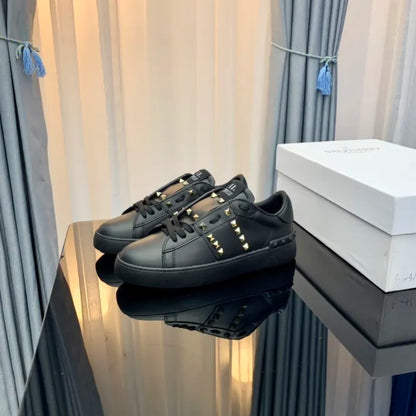 V - SNEAKERS