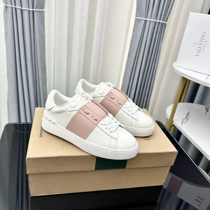 V - SNEAKERS