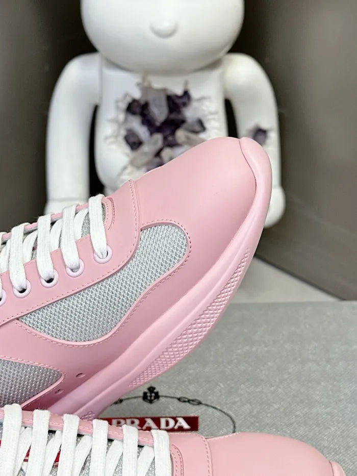 P - SNEAKERS