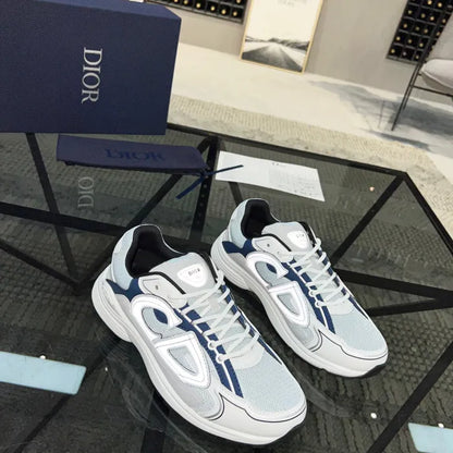 B - SNEAKERS