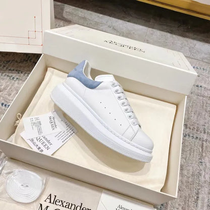 A - SNEAKERS