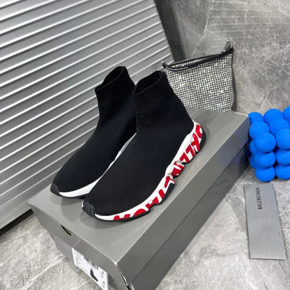B - SNEAKERS
