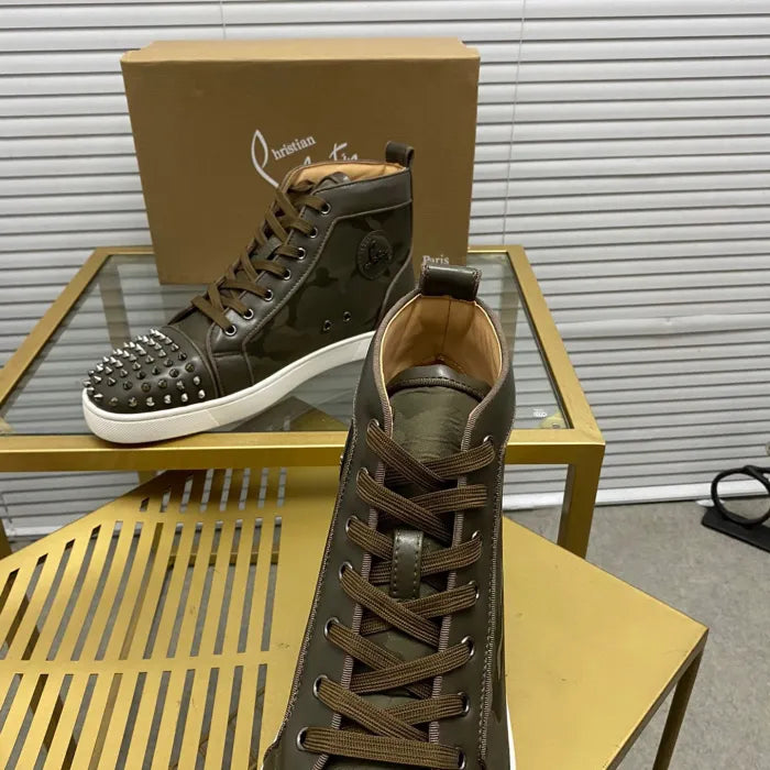 A - SNEAKERS
