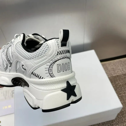 D - SNEAKERS