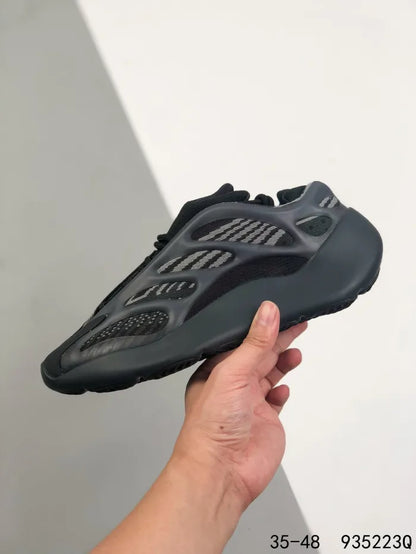 Y - SNEAKERS