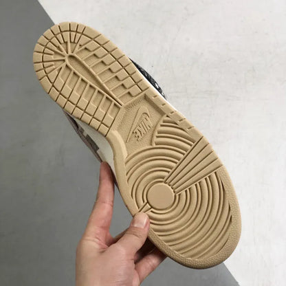 N - SNEAKERS