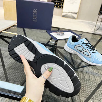 B - SNEAKERS