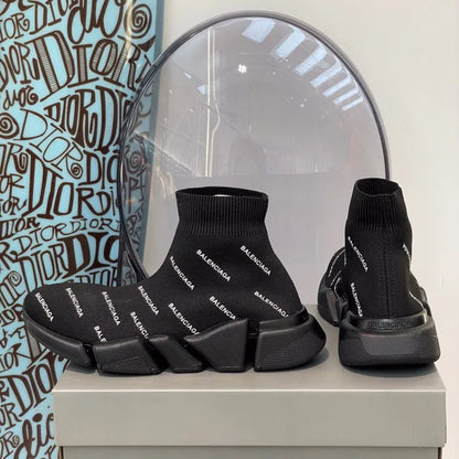 B - SNEAKERS