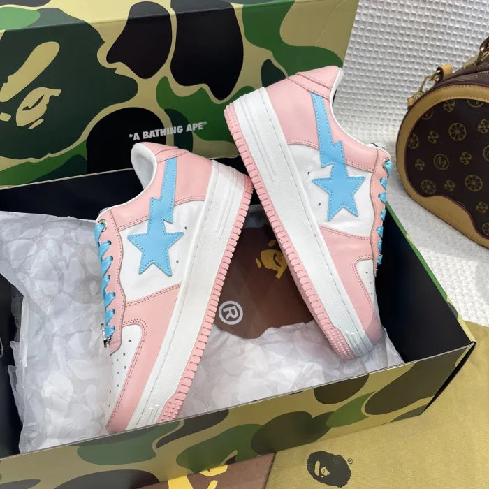 B - SNEAKERS