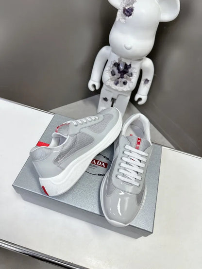 P - SNEAKERS