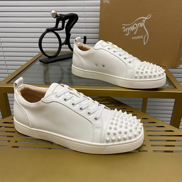 C - SNEAKERS