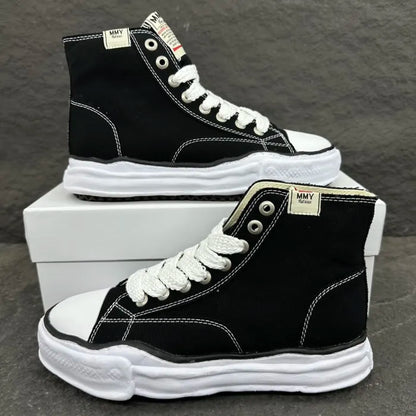 A - SNEAKERS