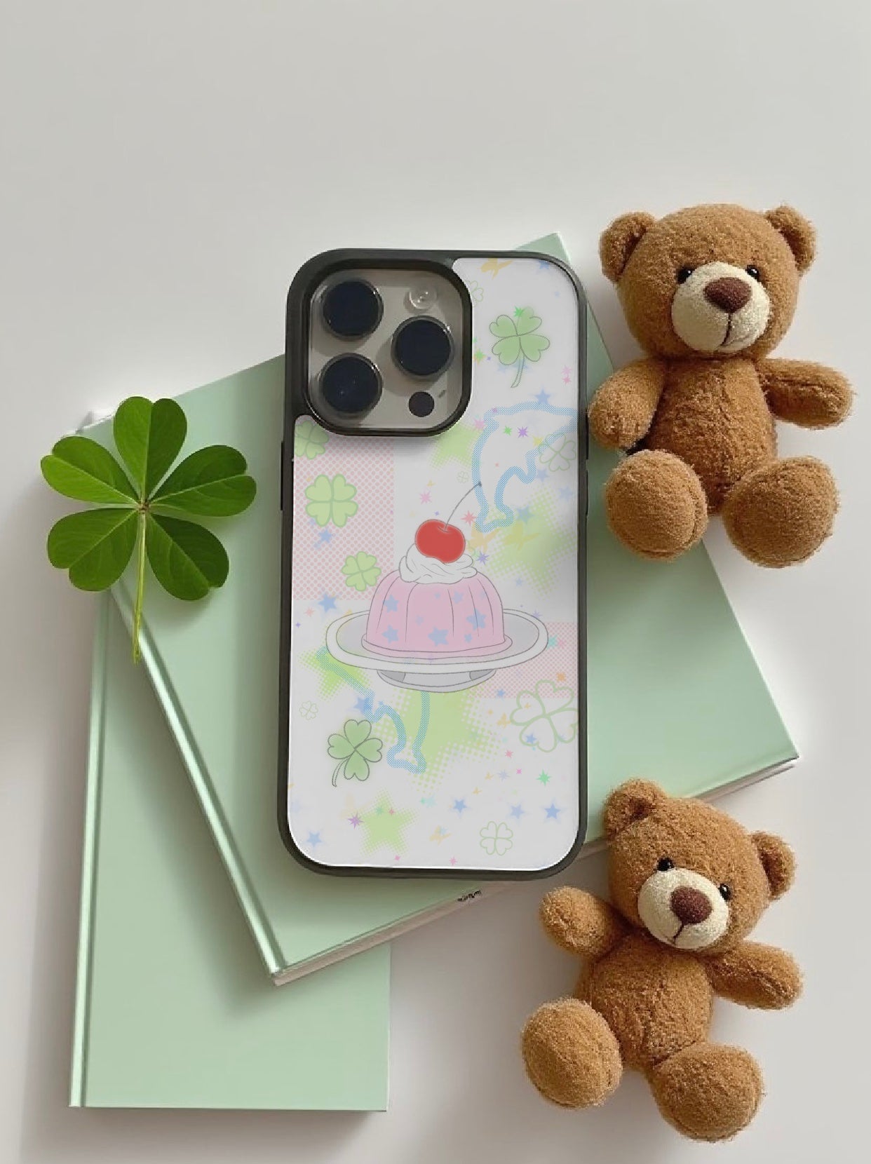 ⋆₊ ⊹˚ 🌱𝒢𝓇𝑒𝑒𝓃🌱⋆｡₊ ⊹Lucky Clover
-IPhone  Case