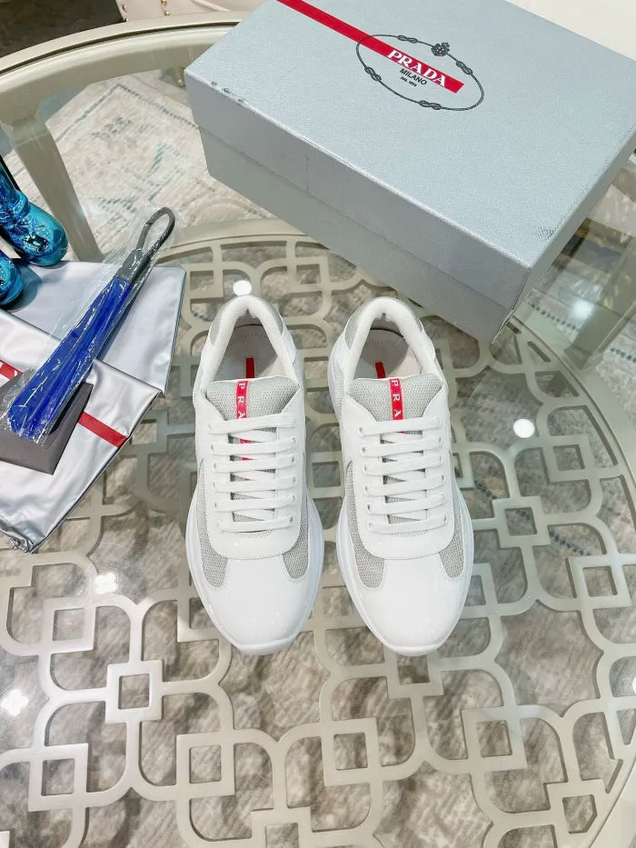 P - SNEAKERS