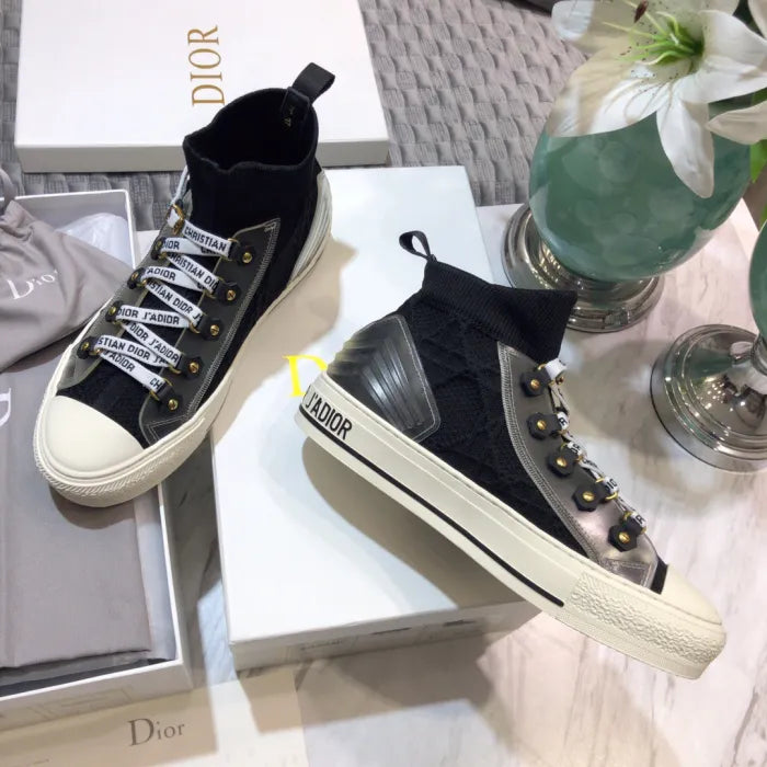 D - SNEAKERS