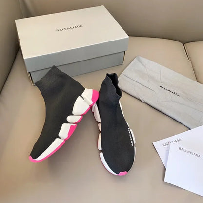 B - SNEAKERS
