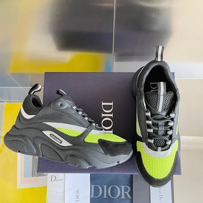 D - SNEAKERS