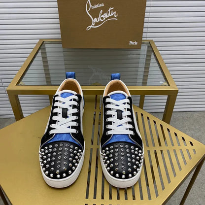 C - SNEAKERS