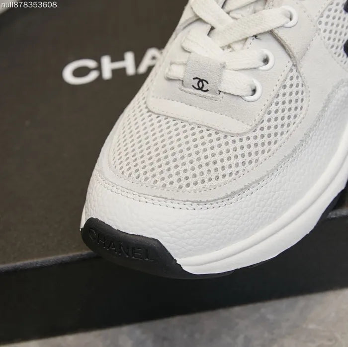 C - SNEAKERS