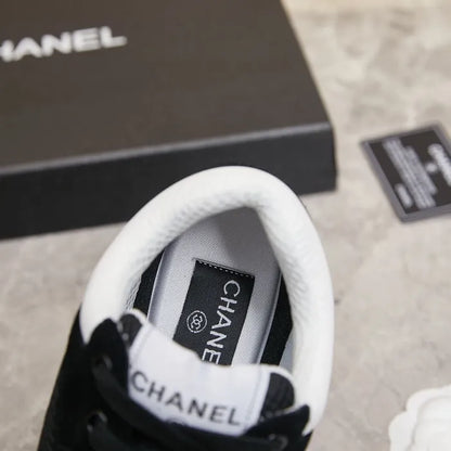 C - SNEAKERS
