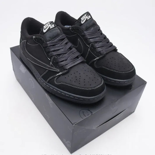 N - SNEAKERS