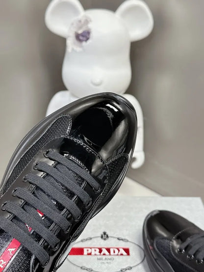 P - SNEAKERS