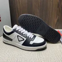 P - SNEAKERS