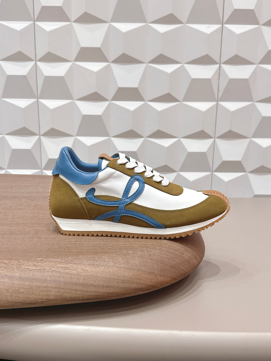 L2-Sneakers