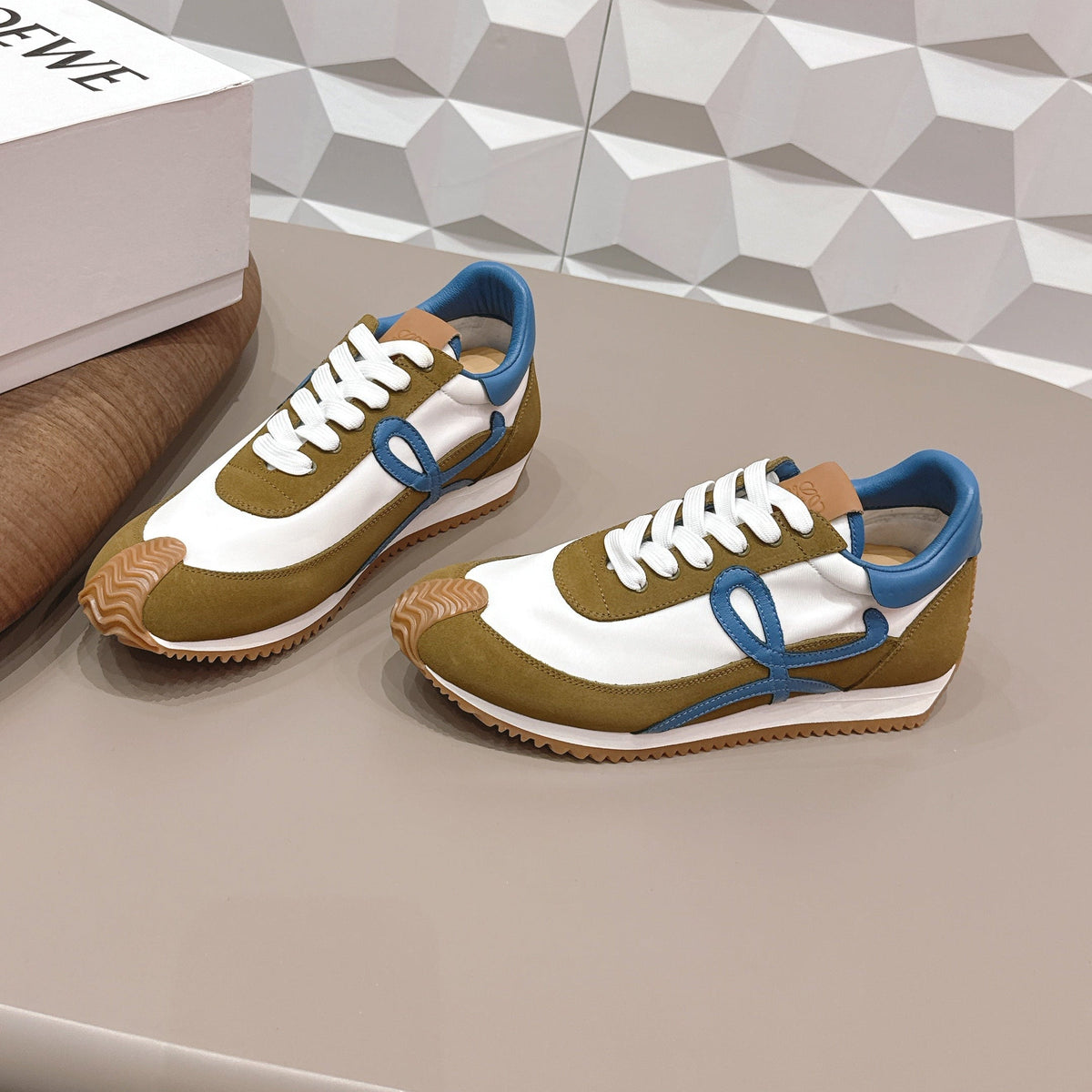 L2-Sneakers