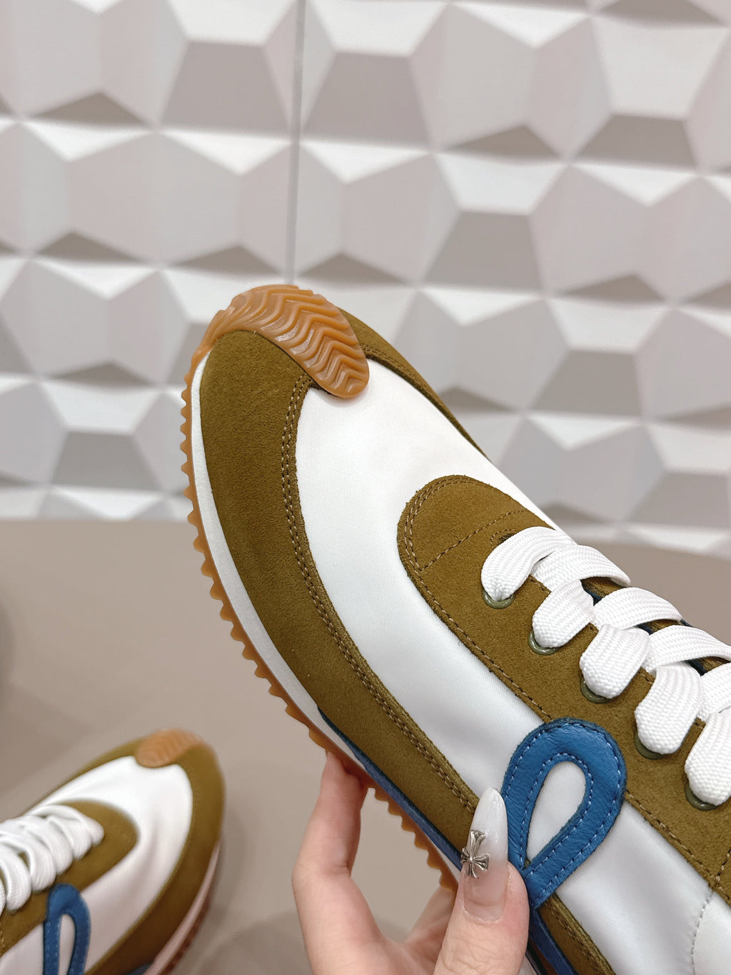 L2-Sneakers