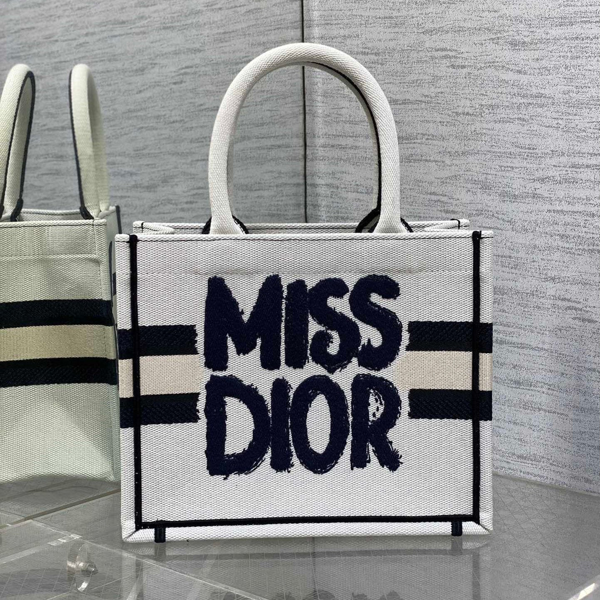 D-Book Tote