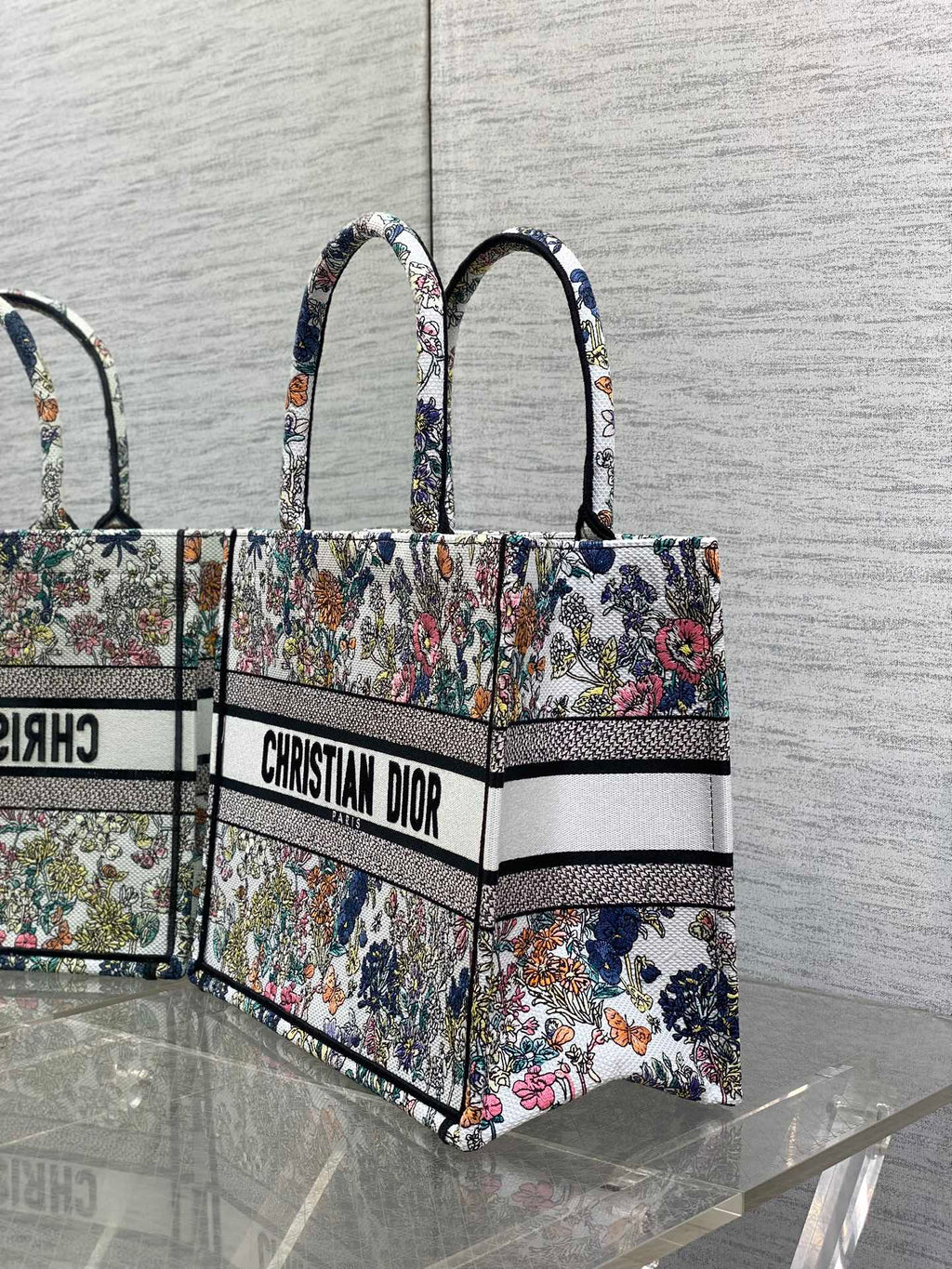 D-Book Tote