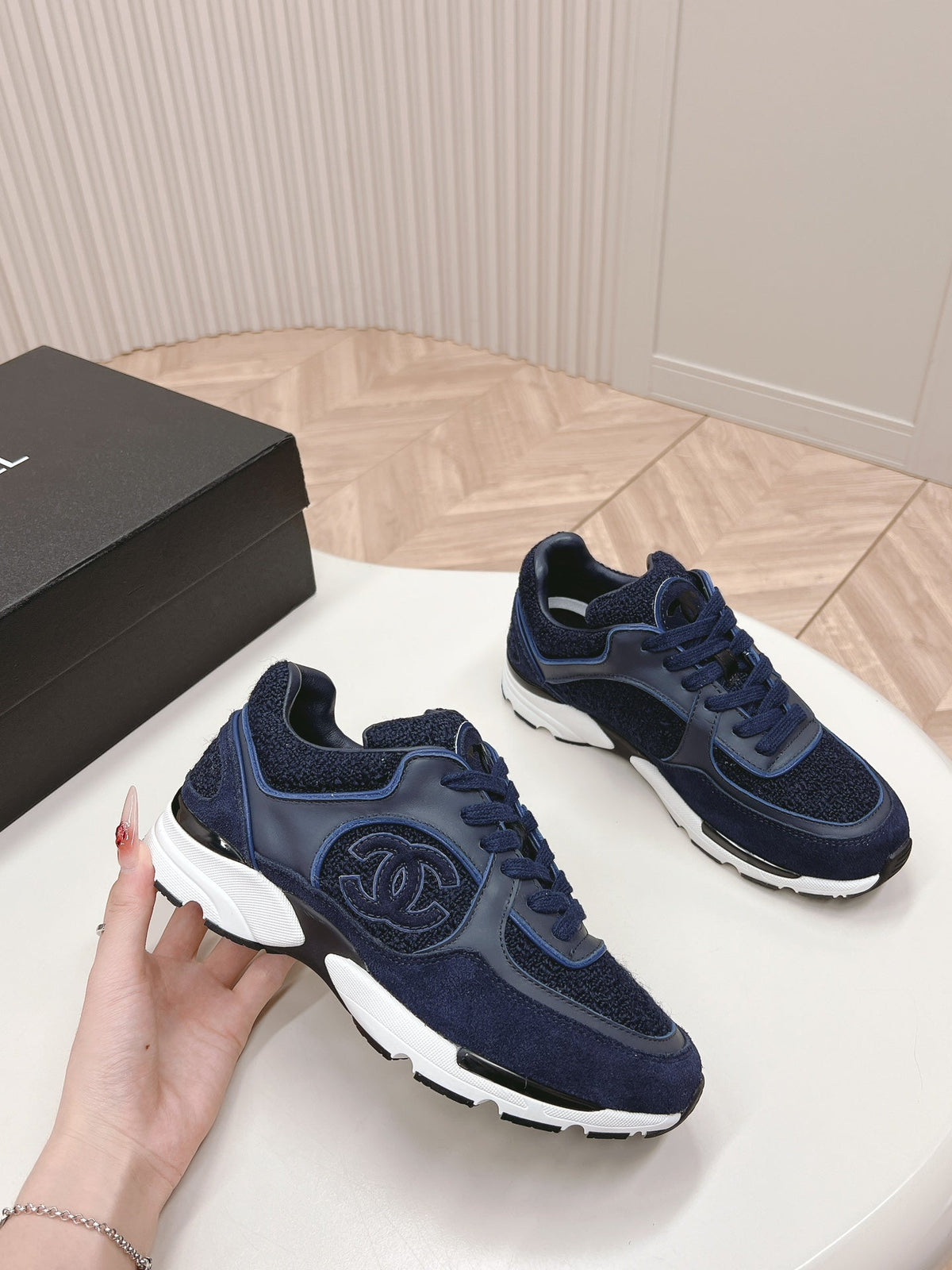 C-Sneakers
