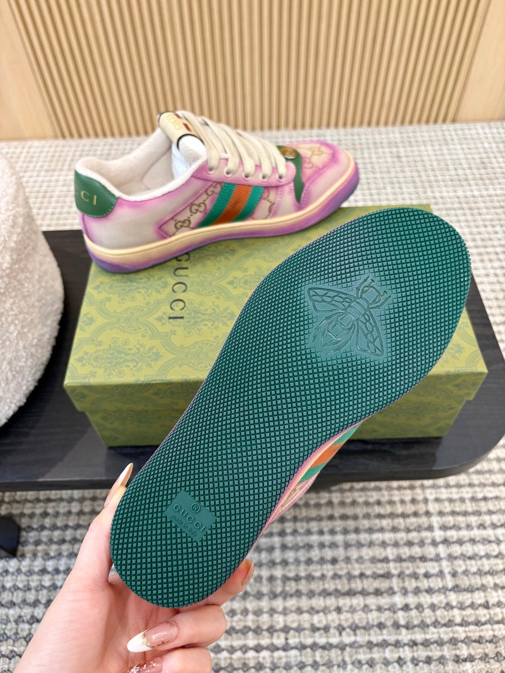 G-Sneakers