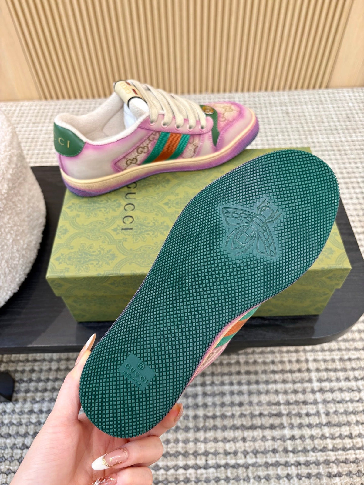 G-Sneakers