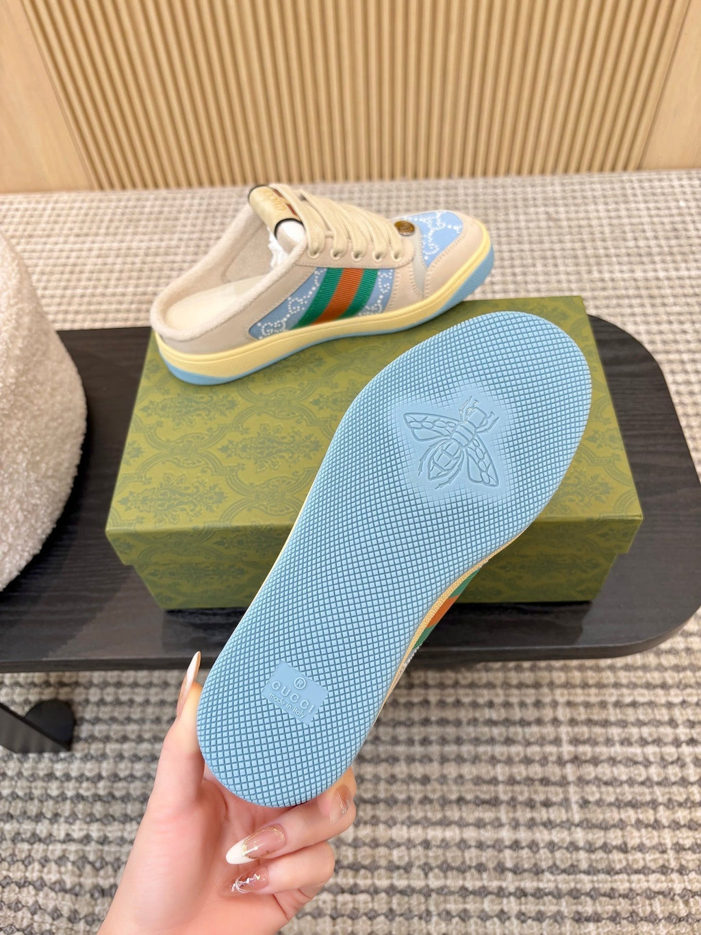 G-Sneakers
