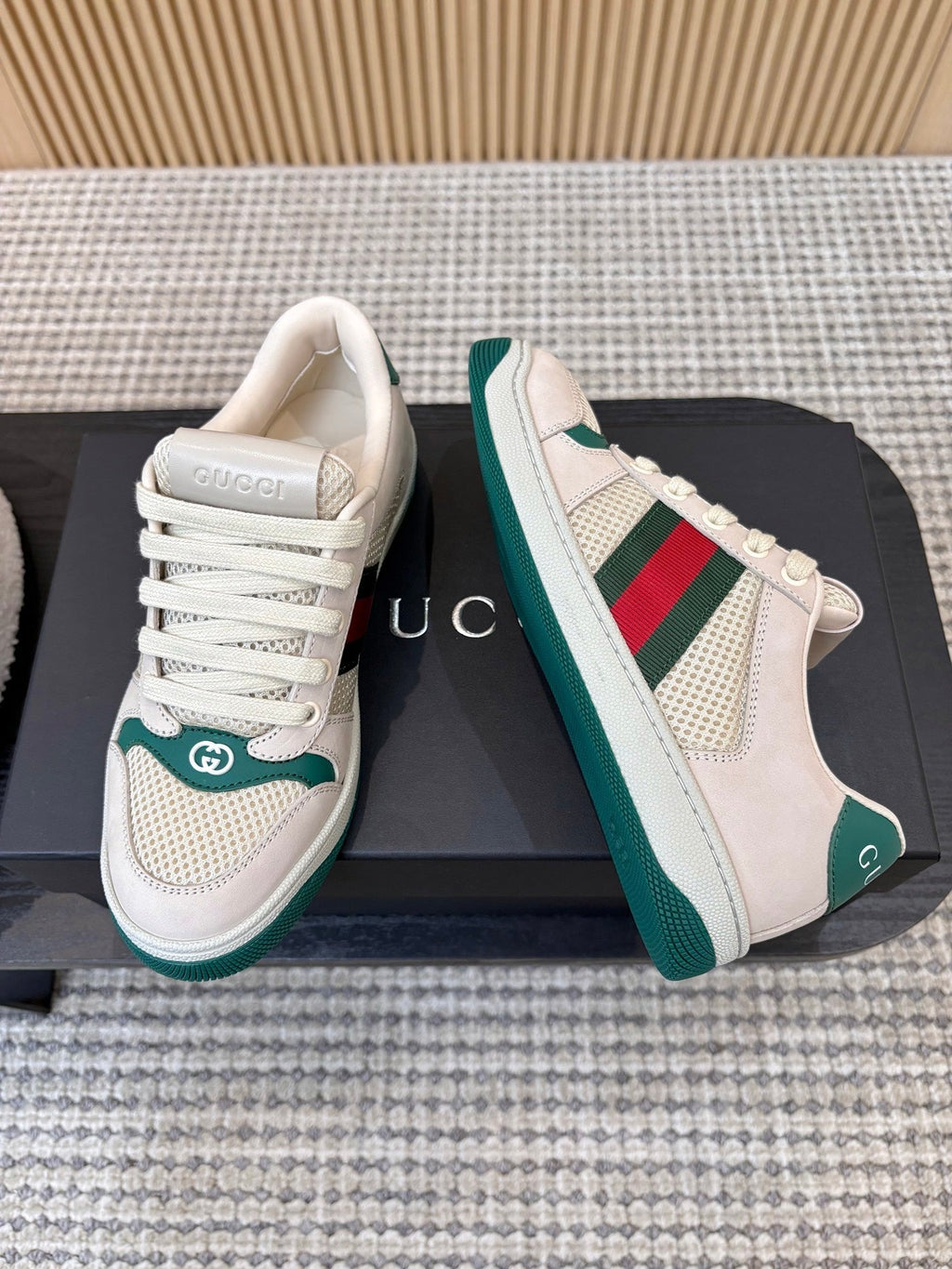 G-Sneakers