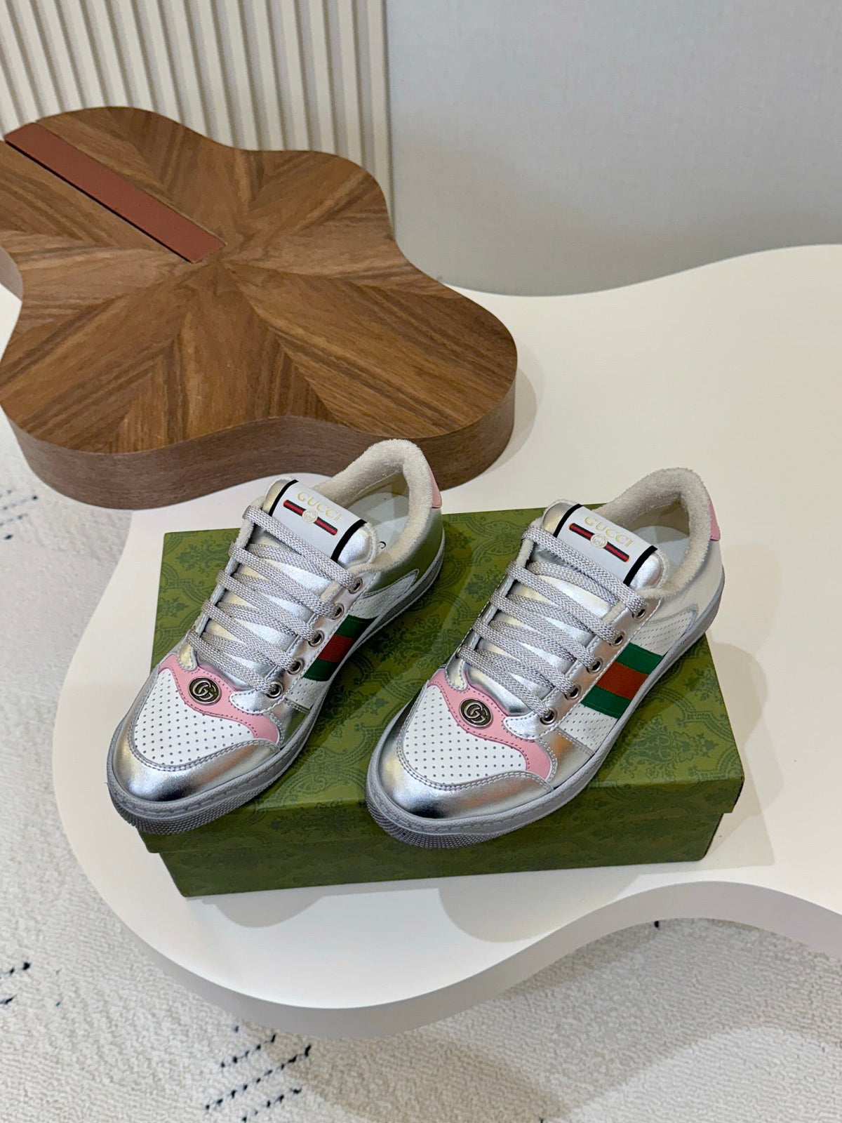 G-Sneakers