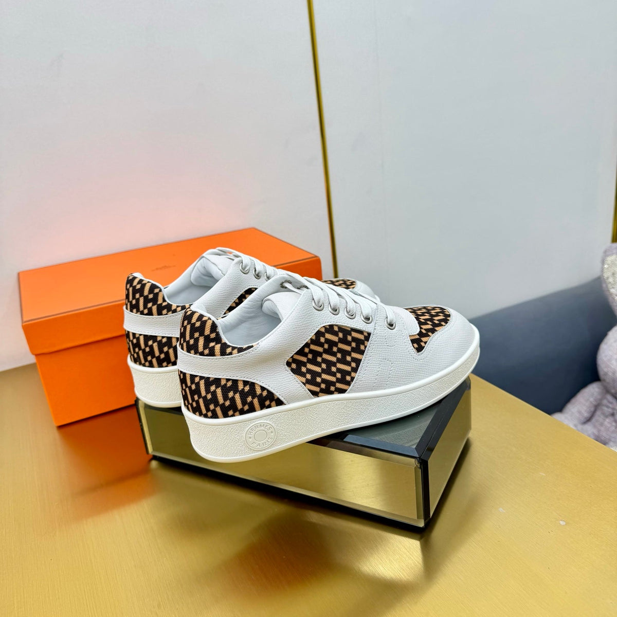 A-Sneakers